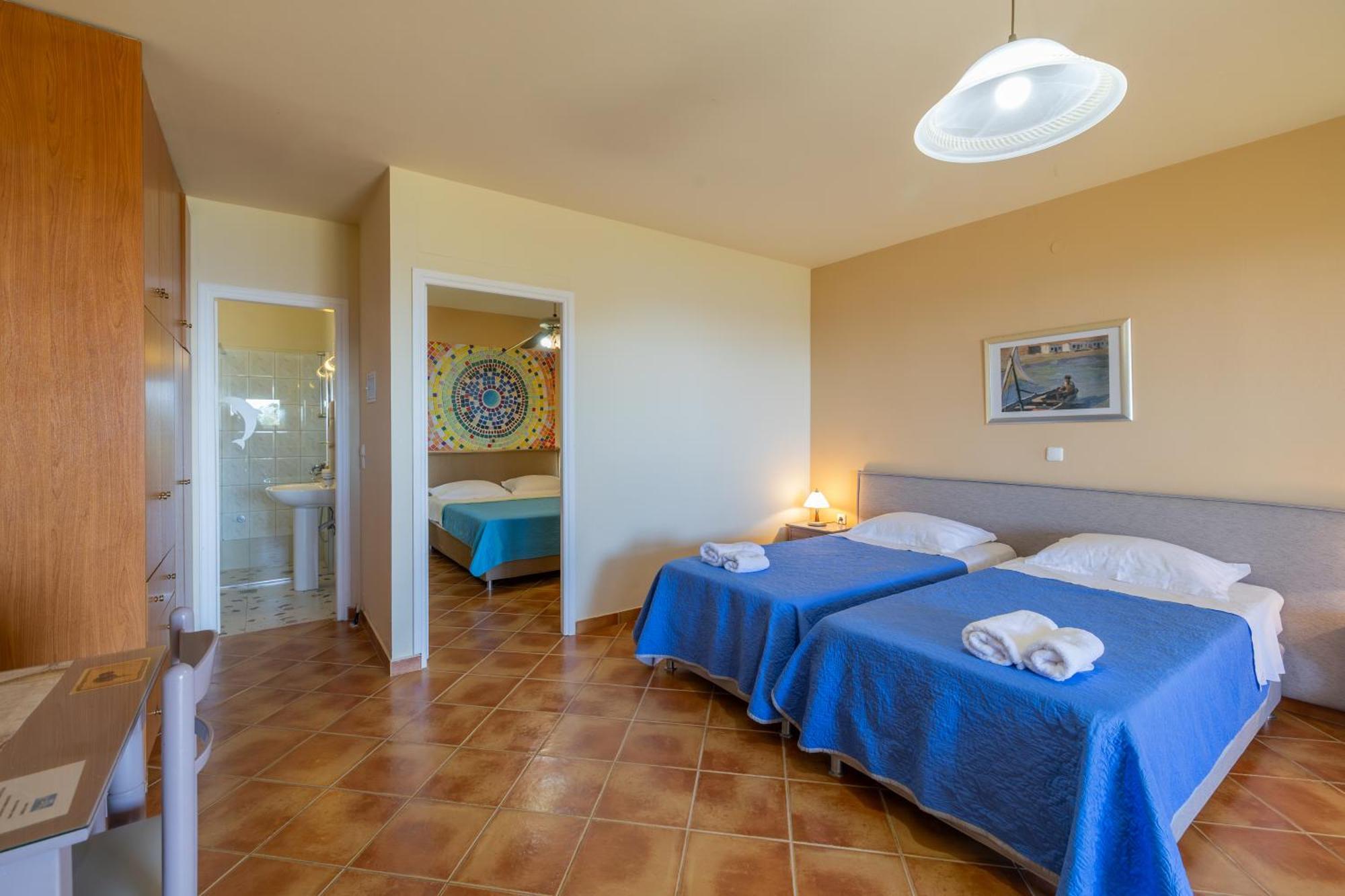 Delfinia Apartment Vlachata Exterior photo